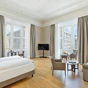 Отель Rathauspark Wien, A Member Of Radisson Individuals, Вена
