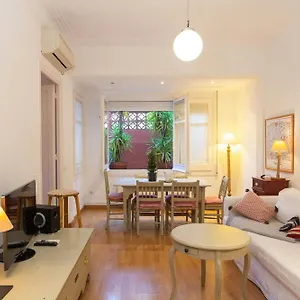 https://filmoteca-sarria-1.catalonia-hotels.com