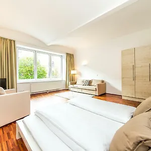 Beautiful In Vienna's Heart Apartment